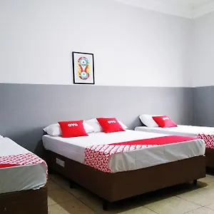 Macedo's 2 Hotel